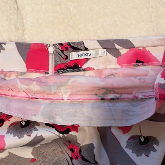 Floral print skirt - Picture 3 of 4